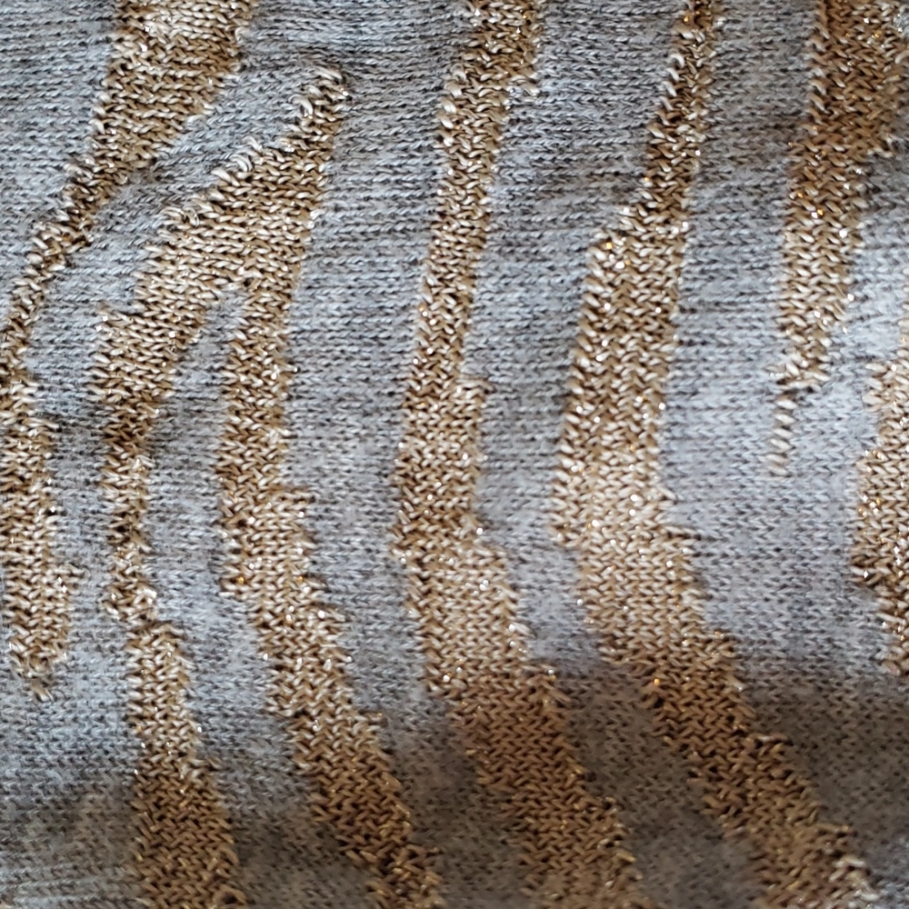 Express Open Crop Sweater Large Gray Gold Animal Print - Picture 3 of 6